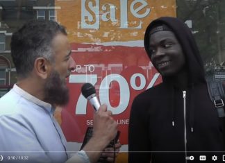 Amazing Conversion to Islam in 8 minutes ! ‘Live’ Street Dawah