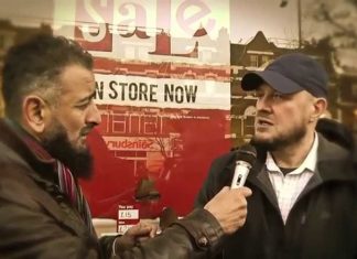Tearful,6 Minutes Catholic to Muslim – Part 2. ‘Live’ Street Da’wah