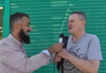Tearful, 6 Minutes Catholic to Muslim. ‘Live’ Street Dawah
