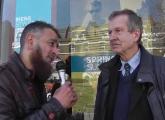 British Engineer Converts From Christianity To Islam ! ‘LIVE’ Street Dawah
