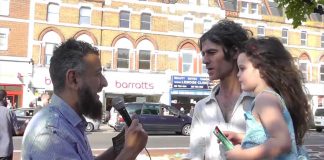 Christian becomes Muslim – Street Dawah-‘Live’